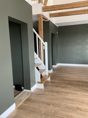 Luxus-Loft mit Galerie & Holzbalken | 3 Zimmer über 2 Ebenen | Villa in Grünheide | bei Tesla