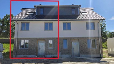Familienfreundliche Neubau-Doppelhaushälfte zu vermieten