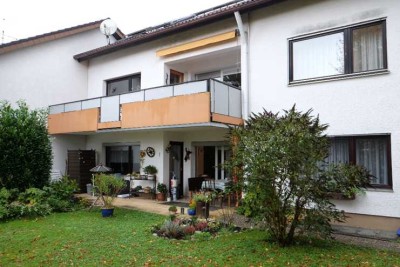 Helle Eigentumswohnung mit Garten