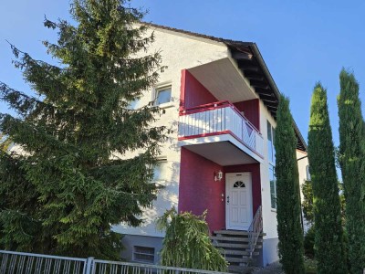 Großzügiges Einfamilienhaus mit Garage und idyllischem Garten