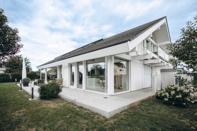 Stilbewusst und hochwertig – Ihr Traumhaus wartet auf Sie!