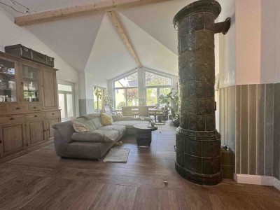 Architektenhaus im Bungalowstil in Seenähe