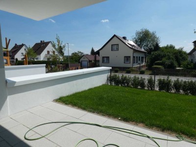 Moderne  4 Zimmerwohnung EG mit Garten