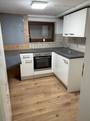 Vollständig renovierte 1-Raum-Wohnung (Single-Wohnung) mit Terrasse in Ingolstadt-Ringsee