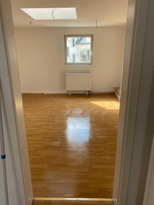 Sehr schöne helle Wohnung im 3. OG in Aschaffenburg Stadtmitte