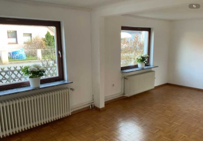 Gepflegte 3 und 2x 1/2 Zimmer Wohnung über 2 Etagen mit EBK in St. Lorenz Nord, Lübeck