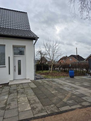 Keine Tierhaltung/Frisch saniert und renovierte DHH