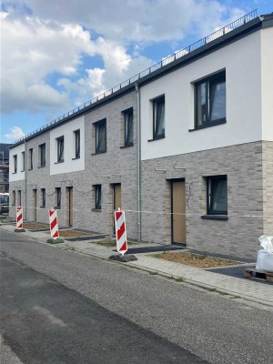 *Modernes Stadthaus in Kirchhoven - Erstbezug*