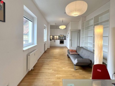 Moderne Pärchenwohnung mit Schlossbergblick