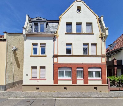 Mainz-Weisenau: Alter Ortskern! Baujahr 2001! Voll Vermietet! Solide gebaut! Mit Renditepotenzial!