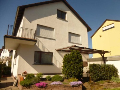 Helle 3-ZKB-Wohnung mit Balkon gut gelegen