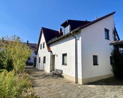 DHH mit großem Grundstück