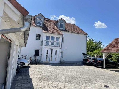 Geschmackvolle 2-Raum-DG-Wohnung mit EBK in Reichertshofen