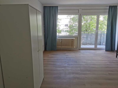 1 summer wohnung mit balkon und EBK in Eschborn