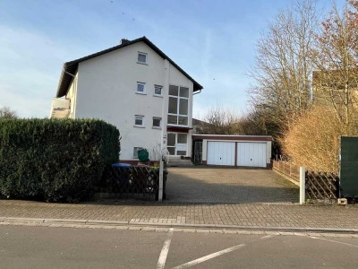 Freundliche und modernisierte 4-Zimmer-Wohnung mit Süd-Balkon in Weilerbach