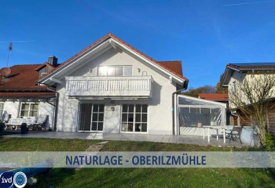 REPRÄSENTATIVES EINFAMILIENHAUS (DHH) 
MIT STUDIO UND SOUTERRAIN – ZIMMER IN NATURLAGE