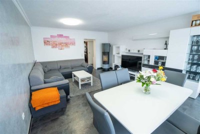 Helle 3,5-Zimmer-Etagenwohnung in Magstadt mit Balkon & Außenstellplatz
