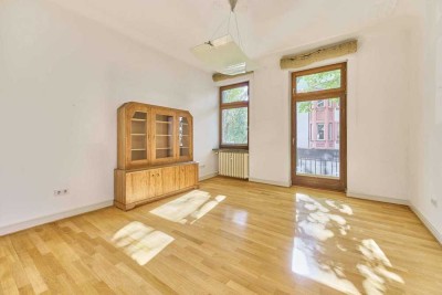 Stilvolle 4-Zimmeraltbauwohnung mit 2 Balkonen in der Belle Etage der Schwetzinger Vorstadt
