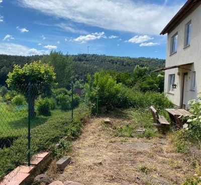 Handwerkerhaus mit Potenzial - Freistehendes Einfamilienhaus auf Traumgrundstück (1.000m²)