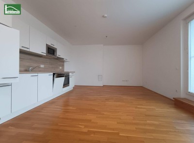 Wundervolle Dachgeschosswohnung mit großer Dachterrasse