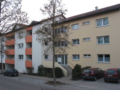 Ruhige und zentral gelegene 2-Zimmer-EG-Wohnung mit EBK in Affalterbach