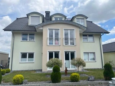 Zwei- Drei Familienhaus mit Traumaussicht