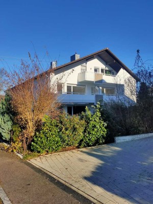 Vermietete DG-Wohnung mit Süd-Balkon