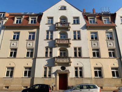Ab Mitte Sept. 2025: Frisch hergerichtete 3-Zimmer-Wohnung mit kleinem Balkon & neuem Laminatboden