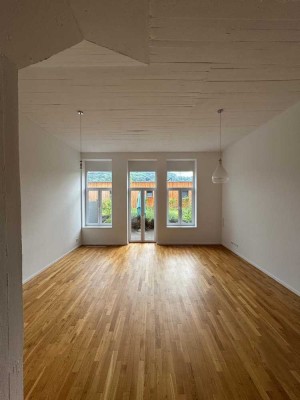 Loft mit eigenem Eingang im Bobinet Quartier – 123 m² mit Gartenblick & opt. Stellplatz