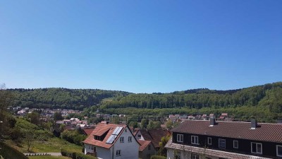 Schöne geräumige 4-Zimmer-Wohnung mit Balkon in Straßberg