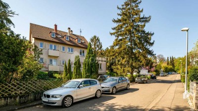 Großzügige 4-Zimmer-Erdgeschoss-Wohnung mit Garten, Terrasse, Balkon, EBK und Garage in Stuttgart