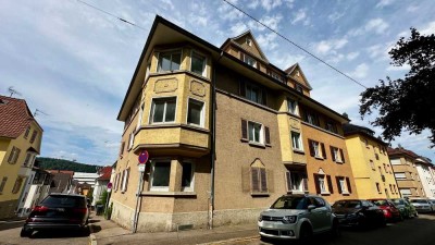 *Provisionsfrei* Aufgeteiltes, sanierungsbedürftiges Denkmalhaus in Esslingen-Mettingen