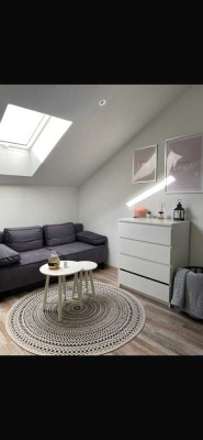 Vollständig renovierte Wohnung mit drei Zimmern und Einbauküche in Waltenhofen