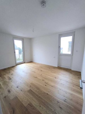 Attraktive 4 Zimmer Wohnung mit Süd-Loggia