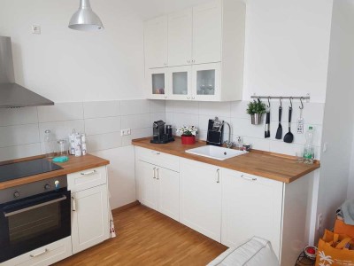 Attraktive 2-Zimmer-Wohnung mit Einbauküche im 1. OG in Berlin-Oberschöneweide