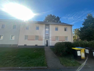Modernisiertes Haus mit NEUER Fassade  und sanierter neue Bezugsfertiger Wohnung inkl Balkon