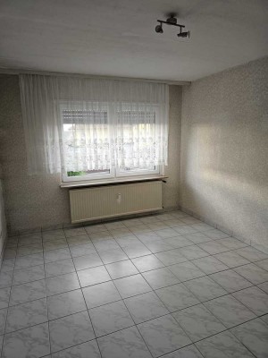 Attraktive 3-Zimmer-Wohnung mit Balkon und EBK in Kirchardt
