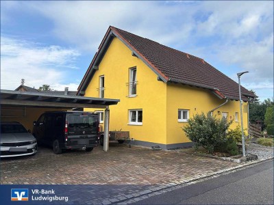 Großzügiges Einfamilienhaus in ruhiger Lage mit Doppelcarport und kleiner Werkstatt