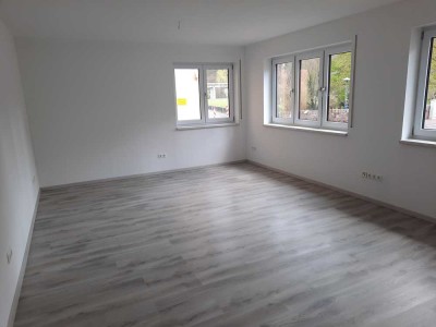 Komplett kernsanierte, freundliche 2-Zimmer-Wohnung in Brunnengasse 1, Gemünden-Schaippach