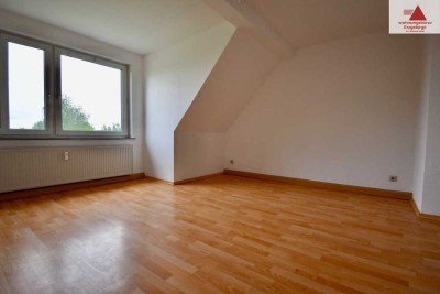 Gemütliche 2-Raum-Dachgeschosswohnung in der Nähe von Freiberg mit Blick ins Grüne