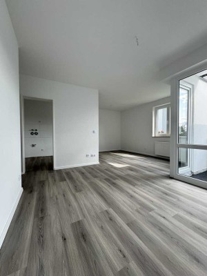 **Traumhaftes Wohnen in Solingen**
Moderne 2-Zimmer-Wohnung mit Balkon und Personenaufzug