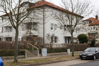 Sehr gut geschnittene 2-Zimmer-Wohnung mit Einbauküche am Wissenschaftsstandort Potsdam-Golm.