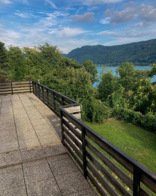 Großzügige Wohnung mit Terrasse, Garten &amp; Seeblick