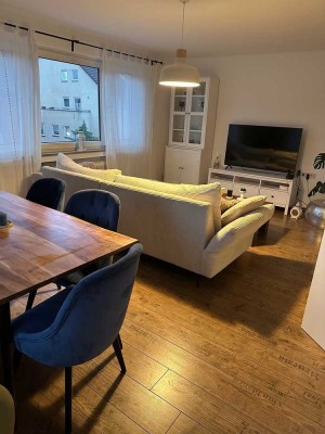 4,0 Zimmer Wohnung im 2. OG mit Balkon ab sofort frei! Nur schriftliche Bewerbungen!