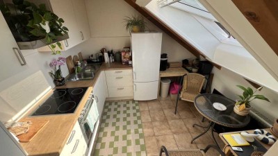 Teilmöblierte 2-Zimmer-Dachgeschosswohnung zur Untermiete 01.10.25 - 31.03.26