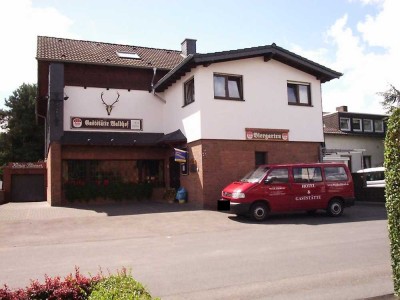 Zum Mehrfamilienhaus umgestaltbares Hotel-Restaurant  in Bornheim-Merten