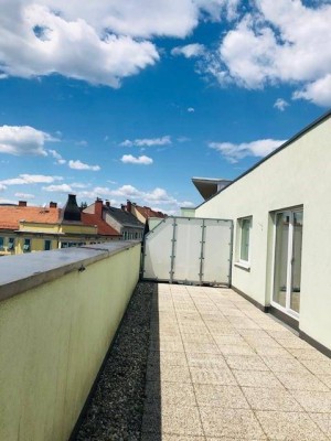 Schöne Wohnung mit großzügiger Terrasse - Provisionsfrei!