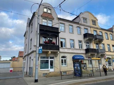 Helle 2Raumwohnung in zentraler Lage mit EBK u. kleinem Balkon, ASR, gr. Flur
