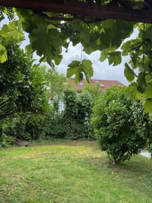 Brück Immobilien - Charmante 5-Zi.-Doppelhaushälfte in ruhiger Lage - Familienidyll