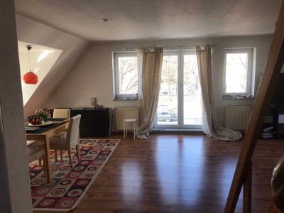 Möblierte 2-Zimmerwohnung auf zwei Etagen + Balkon